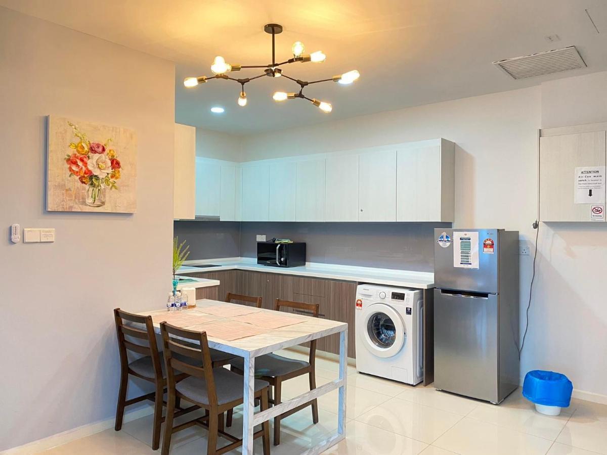 Suasana Jb At Jb Center Luxury Modern & Rustic 1Br Apt For Bussiness,Vacation Trips Johor Bahru Exterior photo